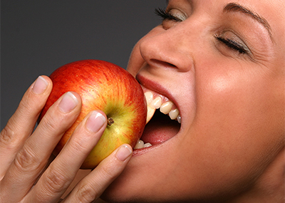 Gesunde Ernährung, besonders wichtig während der Zahnkorrektur