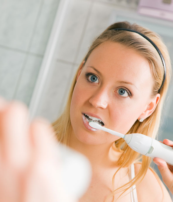 Wie reinige ich meine Zähne während der Zahnkorrektur?